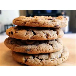 Chocolate chip walnut cookie