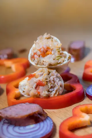 Empanada de chorizo criollo