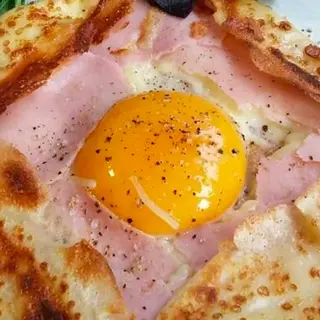 Crep mixto  con huevo frito