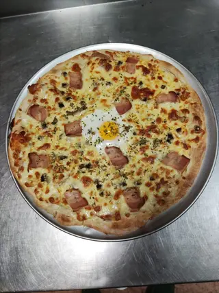 Pizza Al Gusto (Mediana)