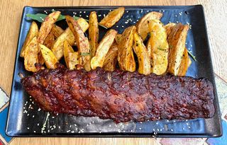 Խոզի մատեր BBQ սոուսով 