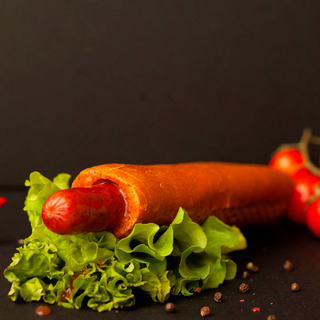 Французький хот-дог з напівкопченою ковбаскою "Mr.grill"