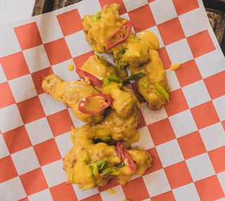 Thai Chilli Mango Wings (Bone-in)