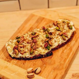 Tostada de Queso crema y Miel