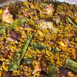 PAELLA VALENCIANA