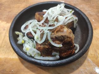 Ребро свиняче у медово-гірчичному соусі (400г)