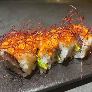 Uramaki Spicy Maguro Roll (8 Uds.)