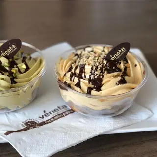 Tiramisú con Nutella y avellanas