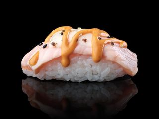 Nigiri shake cheese fire