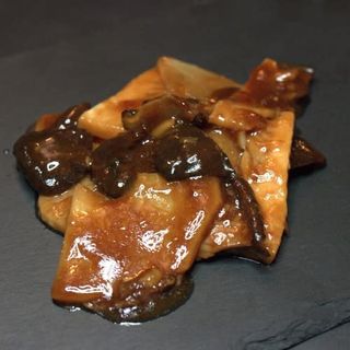 Bomba Y Setas Chinas Salteadas