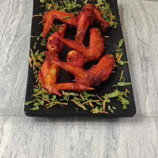Deep-fried spicy wings