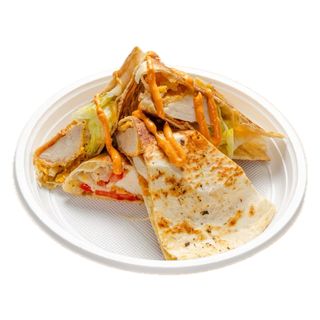 Кесадия с хрупкаво пиле