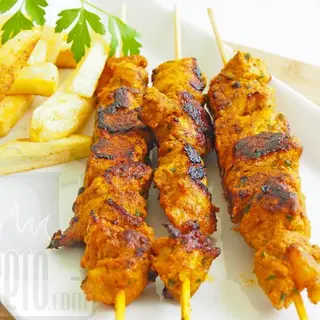 Plats De Broquetes De Pollastre