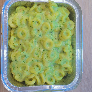 Pasta Anillos de  Pesto de Albahaca fresco