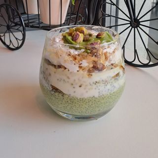 Chia puding pistacija