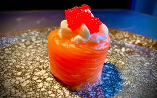 419.- Gunkan Salmón Philadelphia