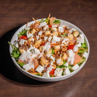 Salada Mista de Salmão Fumado