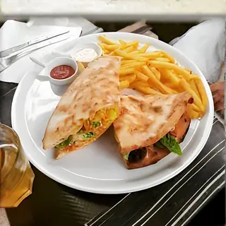 Makloub Chawarma