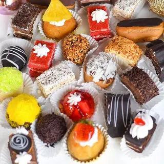 Meza mixed cake 6pc