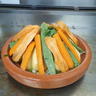 Tajin marueccus de pollo O Verdura 