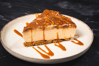 Snickers Cheesecake