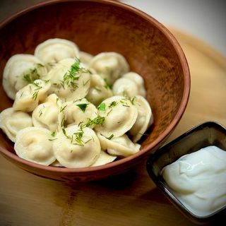 Соковиті домашні пельмені