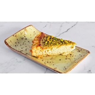 Tarta De Queso Con Pistacho Y Chocolate Blanco (Porción)