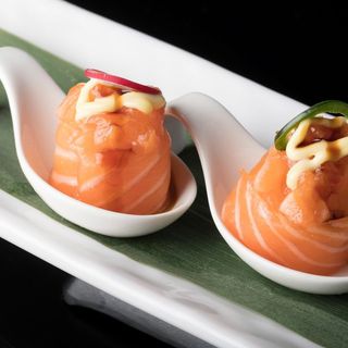Gunkan salmone