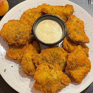 Ración De Pollo Kentucky Con Miel Y Mostaza