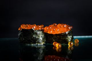 Гункан хайвер сьомга (2бр-70г)