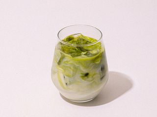 Холодний матча лате