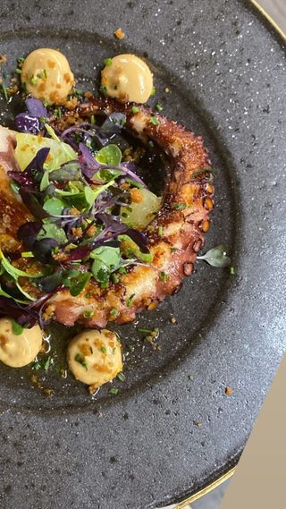 Pulpo A La Parrilla