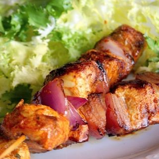 Plato De Pinchos De Carne