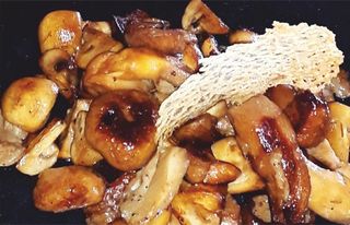 Микс от горски гъбки с мащерка и чесън (250г)