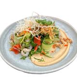 Салат з хрустким черевцем лосося 