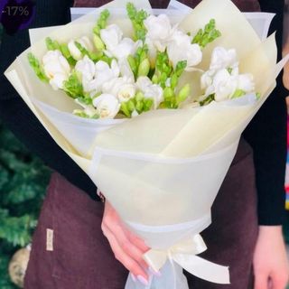 Buchet 15 frezii albe