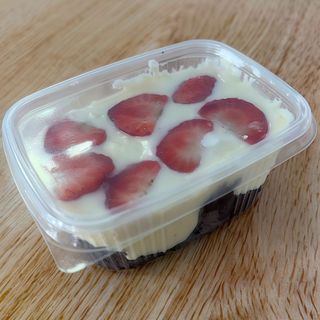 Bolo no Pote - Ninho com Morangos