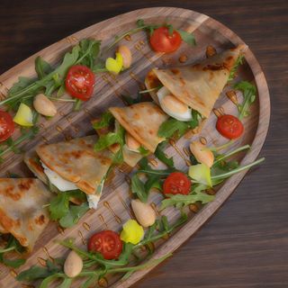 Paratha Con Queso De Cabra