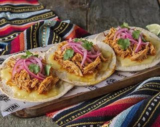 Taco Tinga de Pollo