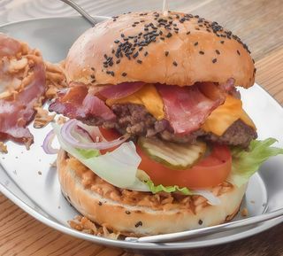 Burger Texas + Coca-Cola/Coca-Cola Zero 0,5l