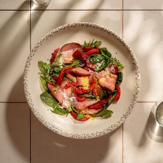 Салат з телятиною