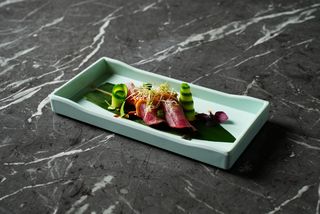 Nigiri maguro flambe