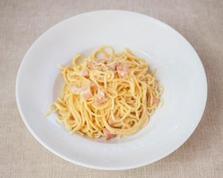 ESPAGUETIS CARBONARA