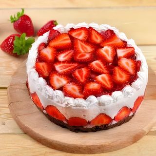 Клубничный торт (1 шт.)
