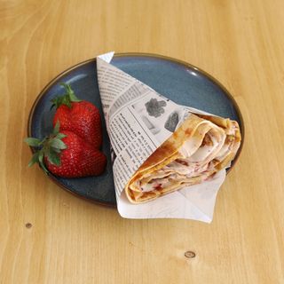 Crepe De Chocolate Blanco Y Sirope