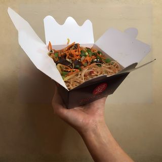 Vita cu bambus si urechi de lemn