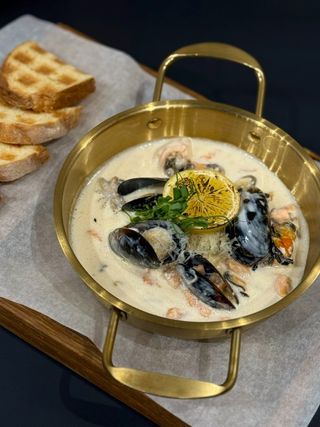 Соте з морепродуктів