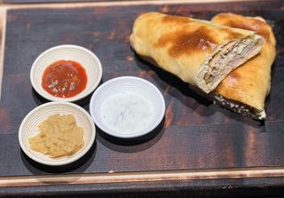 Курячий люля кебаб з сиром в тісті