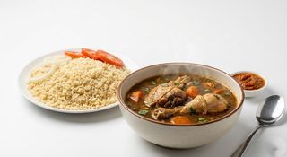 Soupe De Poulet & Attiéké