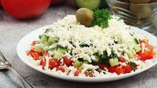 Šopska salata 1 kašika
